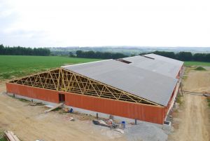 BERTHELOT CHARPENTE PORCHERIE GESTANTE